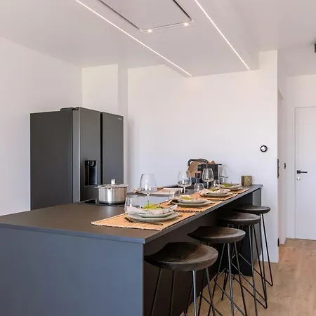 Modern With Beautiful Sea-view In شقة