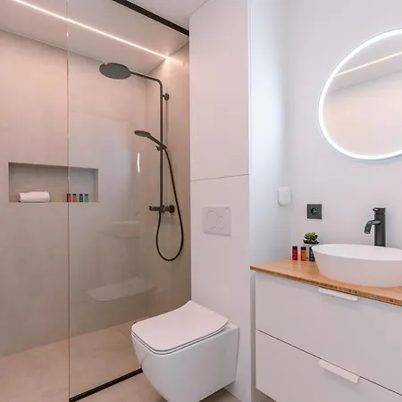 Modern With Beautiful Sea-view In شقة كنوك هايست